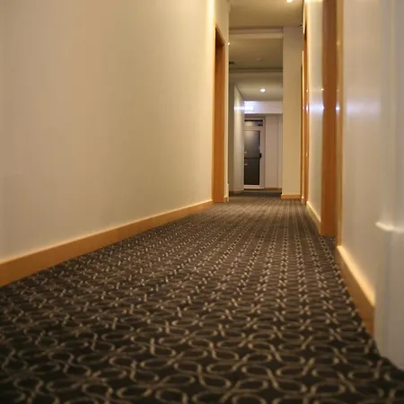 Bed & Breakfast Style 4*